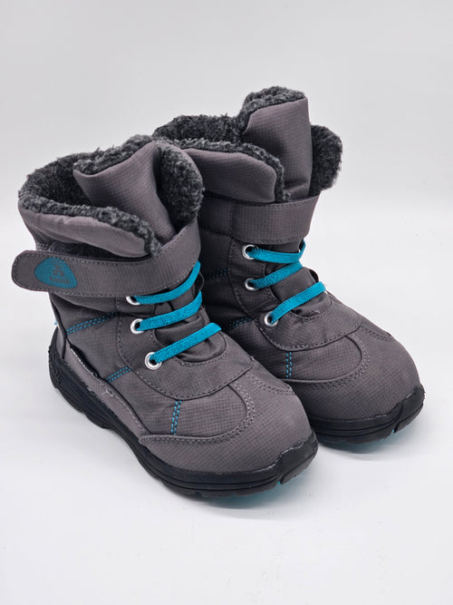 Kamik wasserdichte Winterstiefel für Damen, schwarze, warme und strapazierfähige Stiefel für kaltes Wetter.