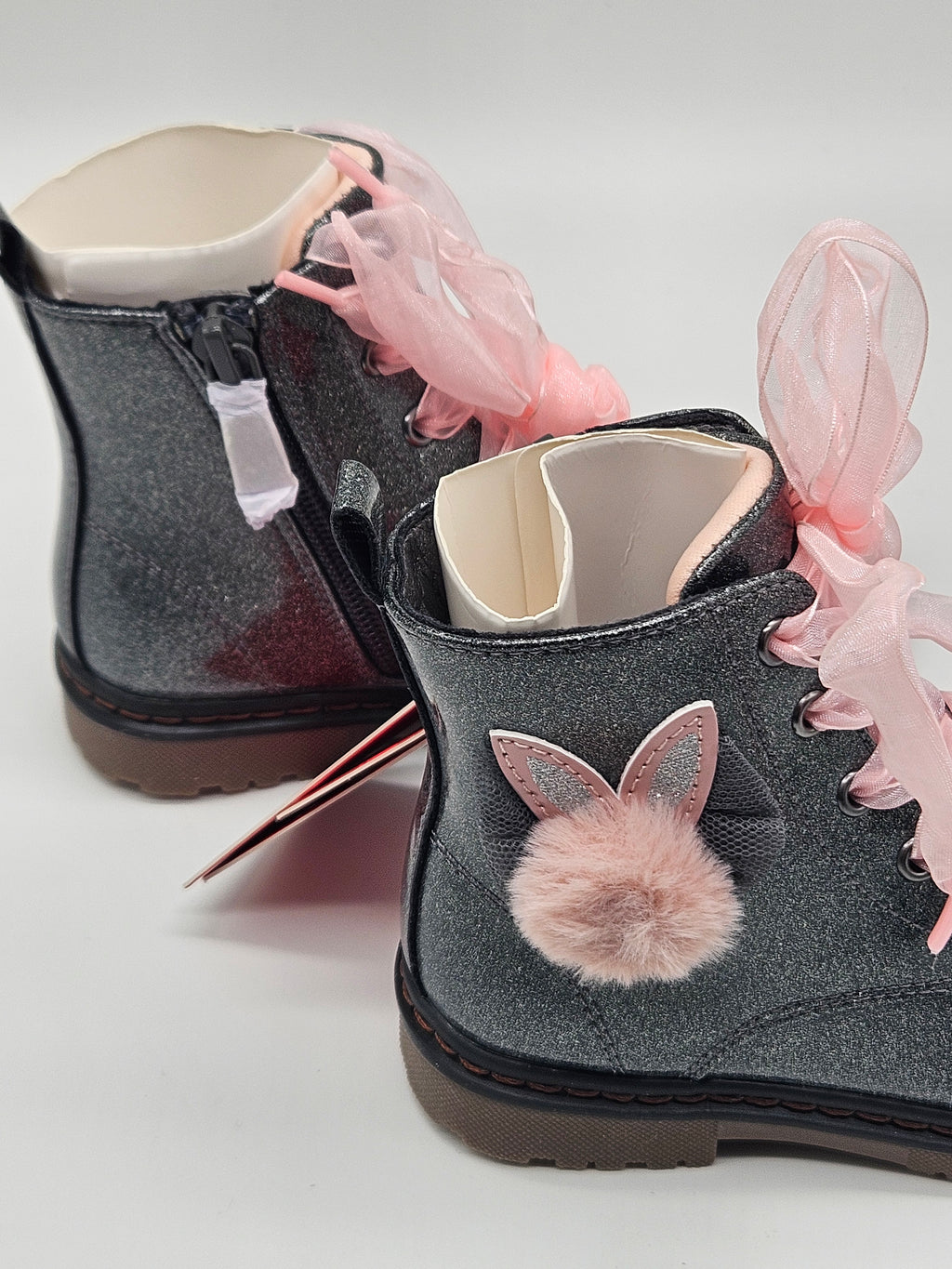 XLI Herbstschuhe, XLI Stiefel, braune Lederstiefel mit Schnürung und warmem Innenfutter, ideal für den Herbst.