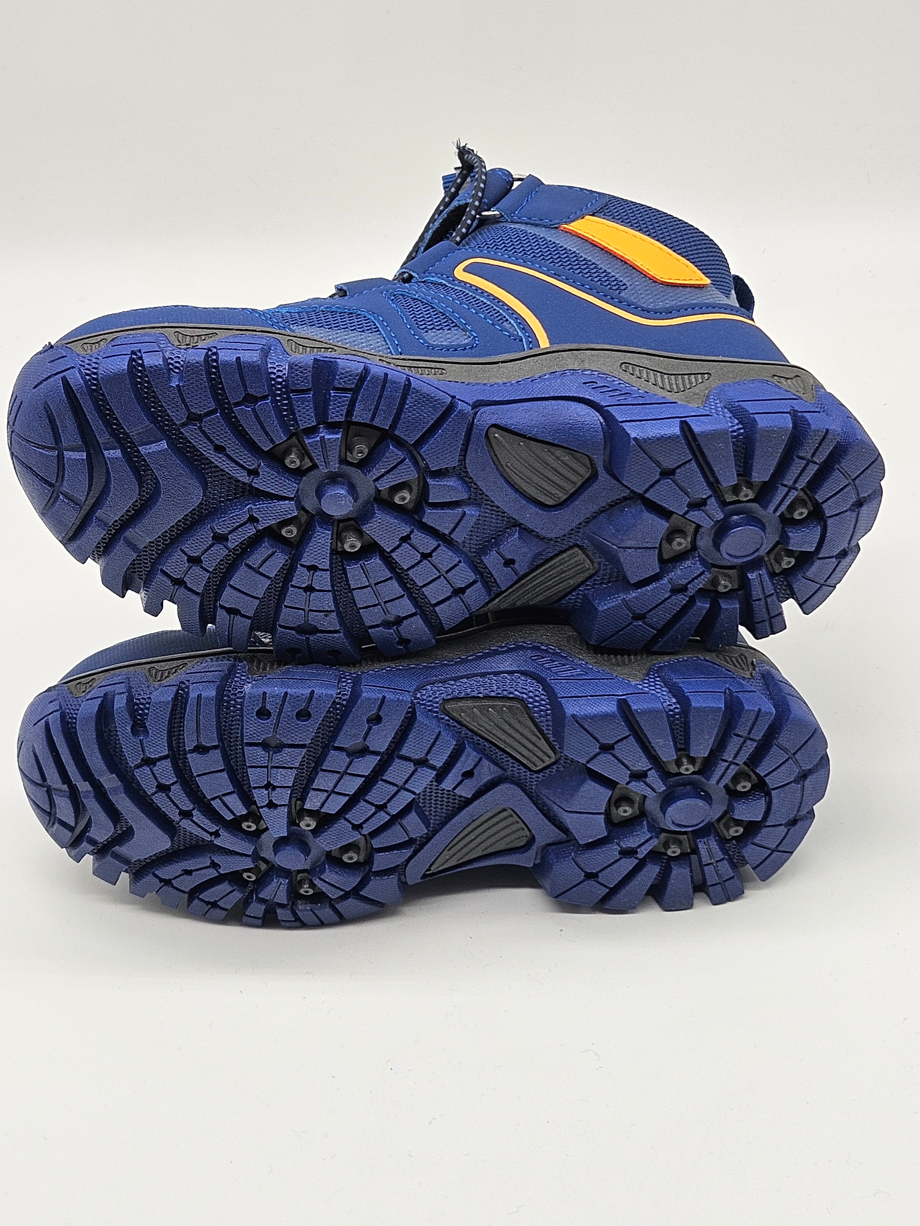 Warme Lamino Winterschuhe aus Leder mit robusten Sohle und schnürbarem Design, ideal für kaltes Wetter.