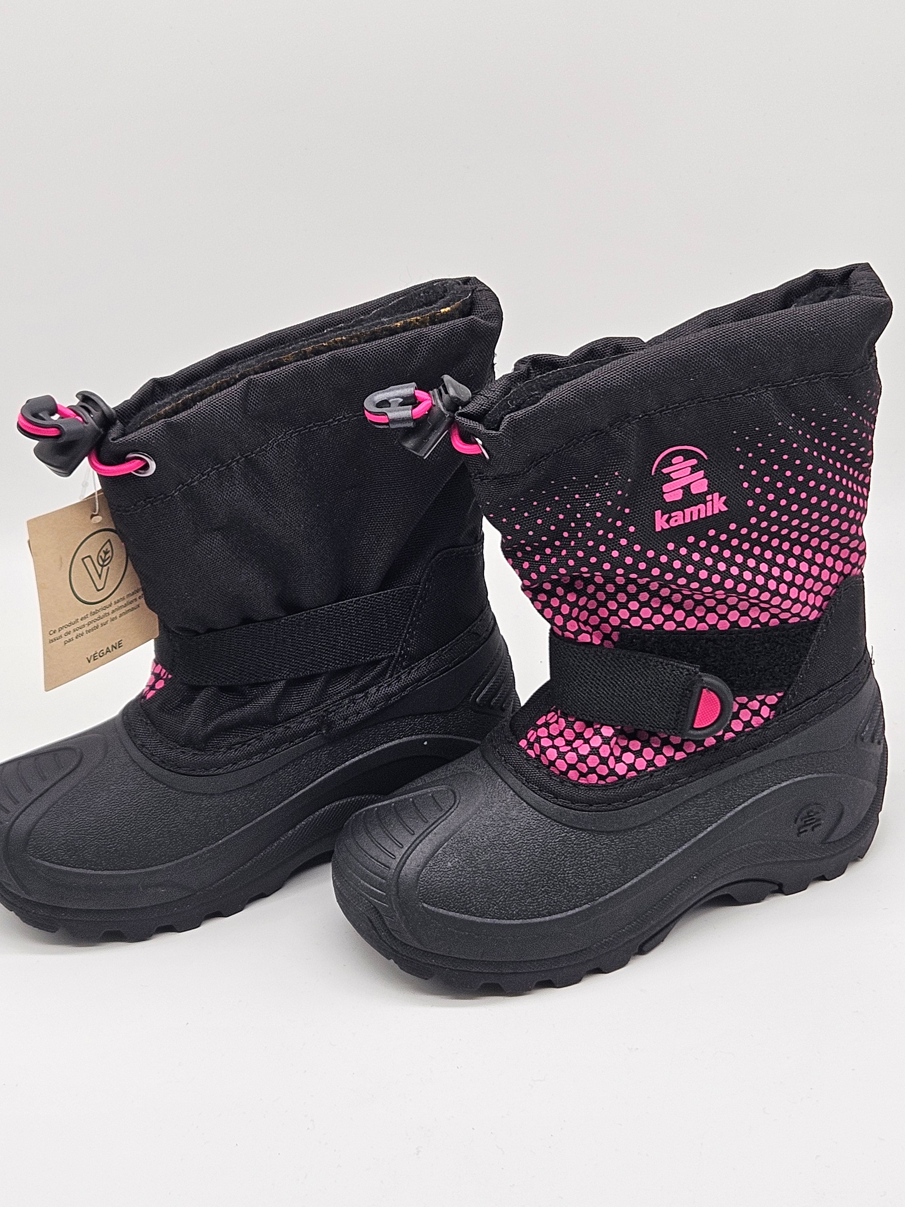 Kamik Sandalen für Damen, braune Leder-Modelle mit Schnürung und bequemen Sohlen, für Sommer und Freizeit.