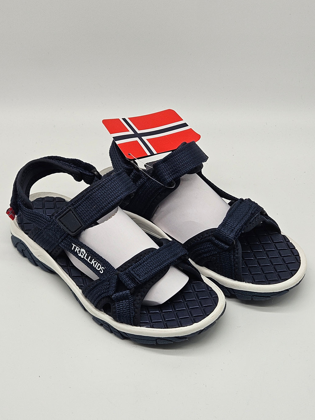 Sandalen für Kinder von Trollkids, Oslofjord Modell, bequeme offene Sandalen aus robustem Material, ideal für Sommer.