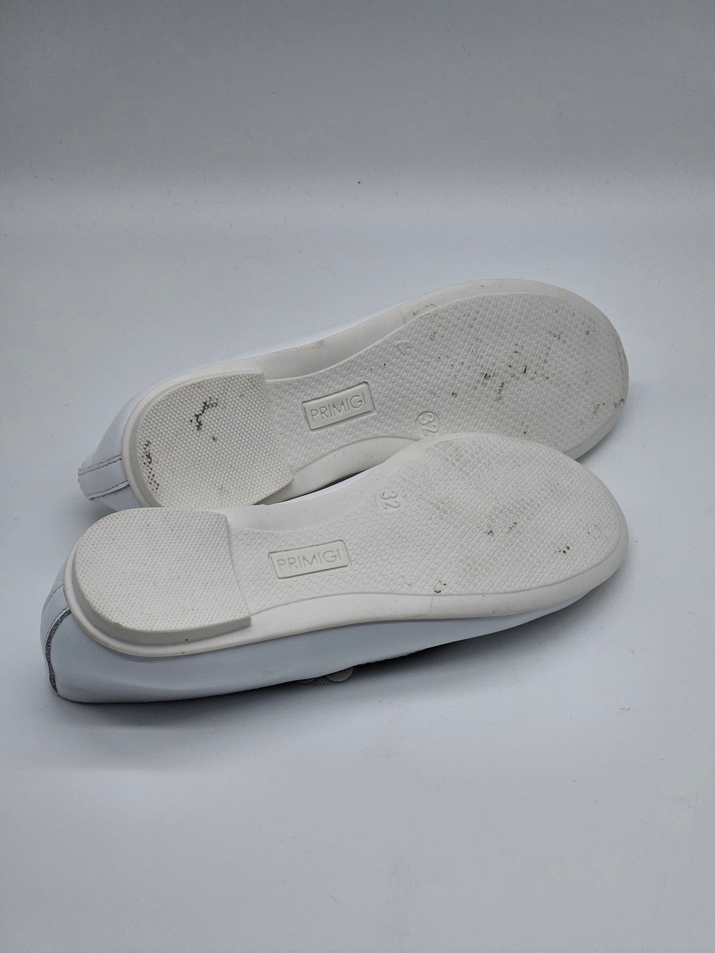 Primigi Ballerinas, bequeme Damenschuhe aus weichem Material mit Schnürung, ideal für den Alltag und den Komfort.