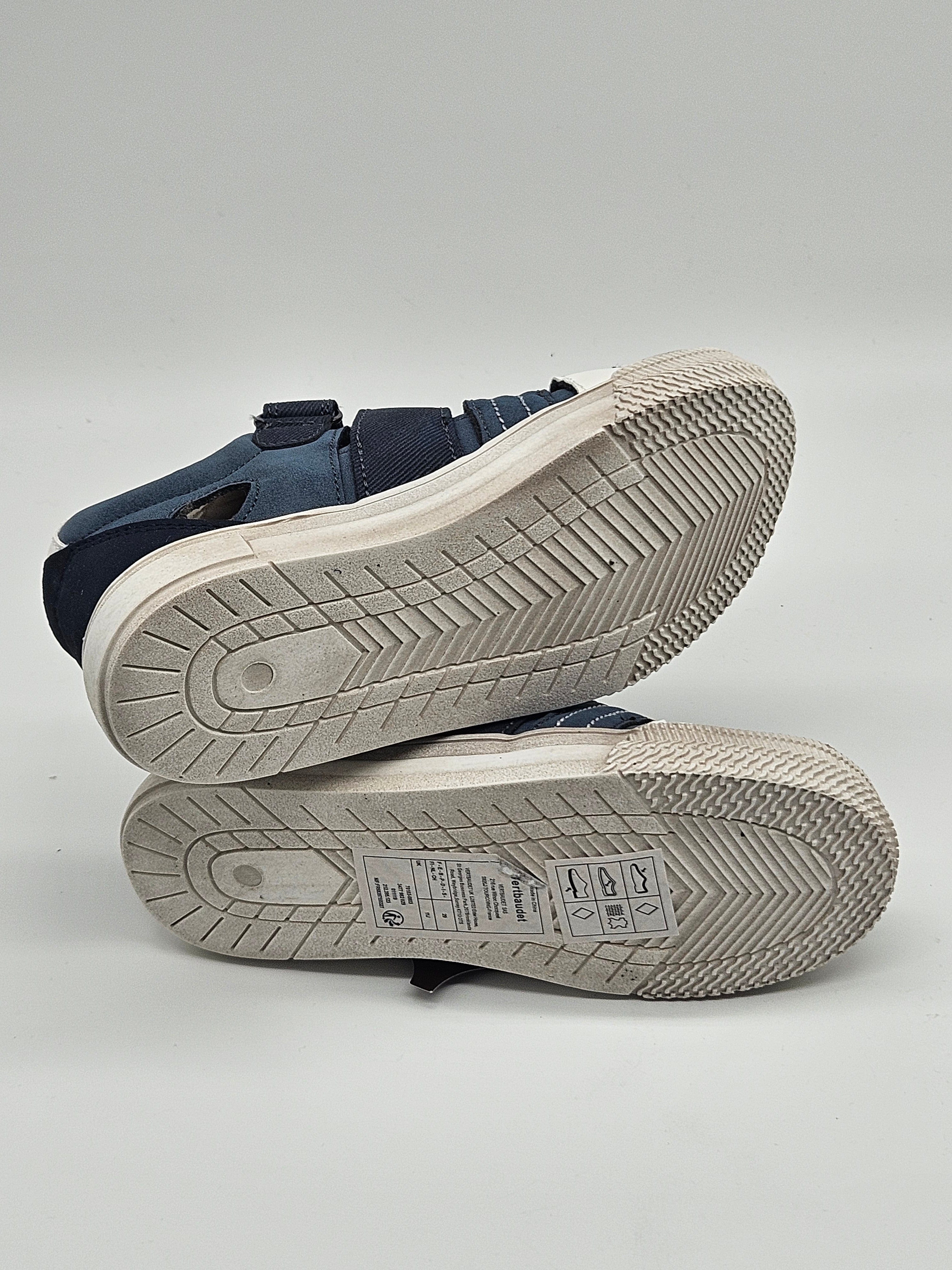 Vertbaudet Sandalen für Kinder, atmungsaktives Design, mit Klettverschluss und weicher Sohle, optimal für den Sommer.