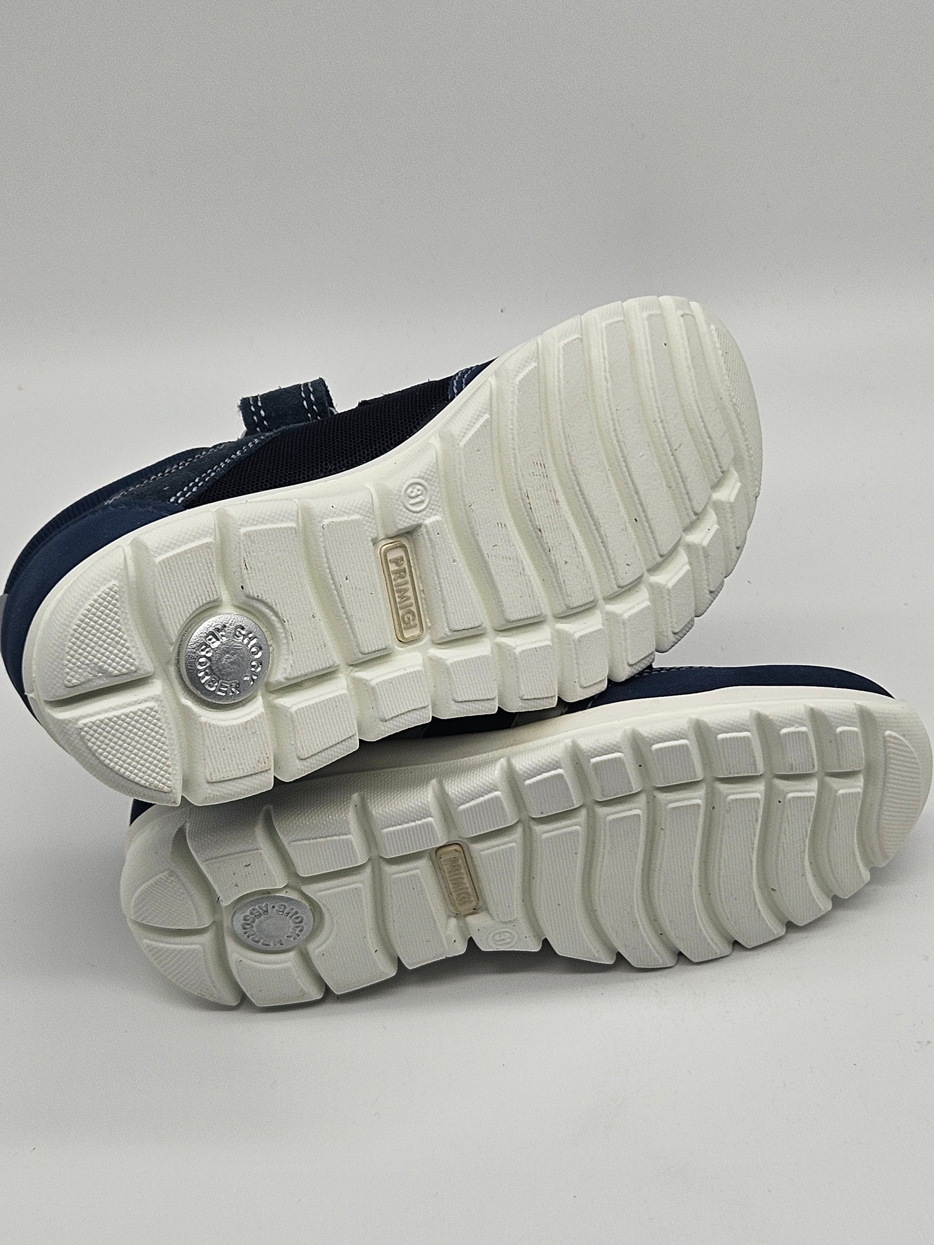 Primigi Sneaker für Kinder, bequemer Sportschuh mit atmungsaktivem Obermaterial und flexibler Sohle.
