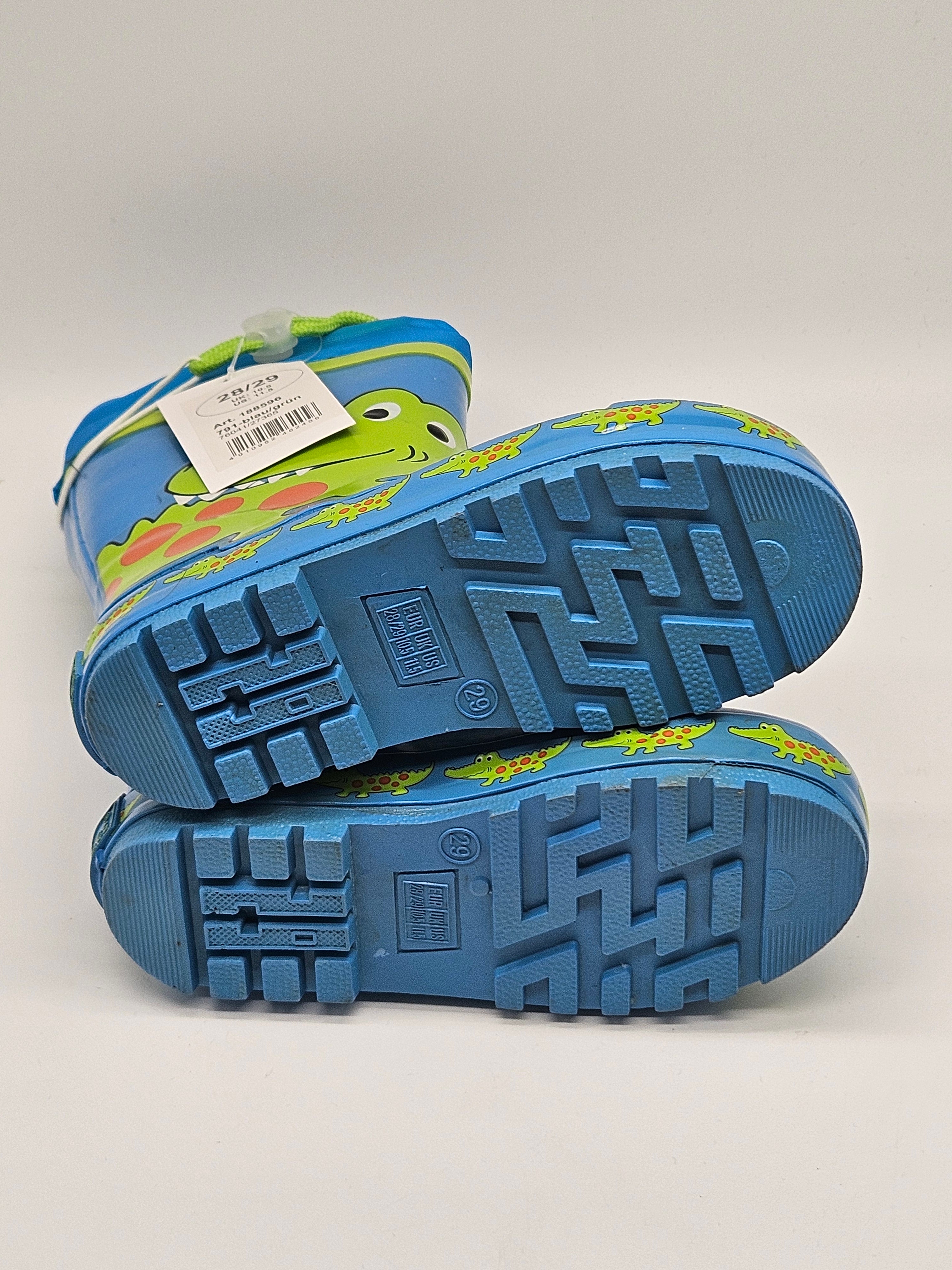 Bunte Playshoes Gummistiefel aus Gummi, bequem und wasserdicht für Kinder, mit bunten Mustern.