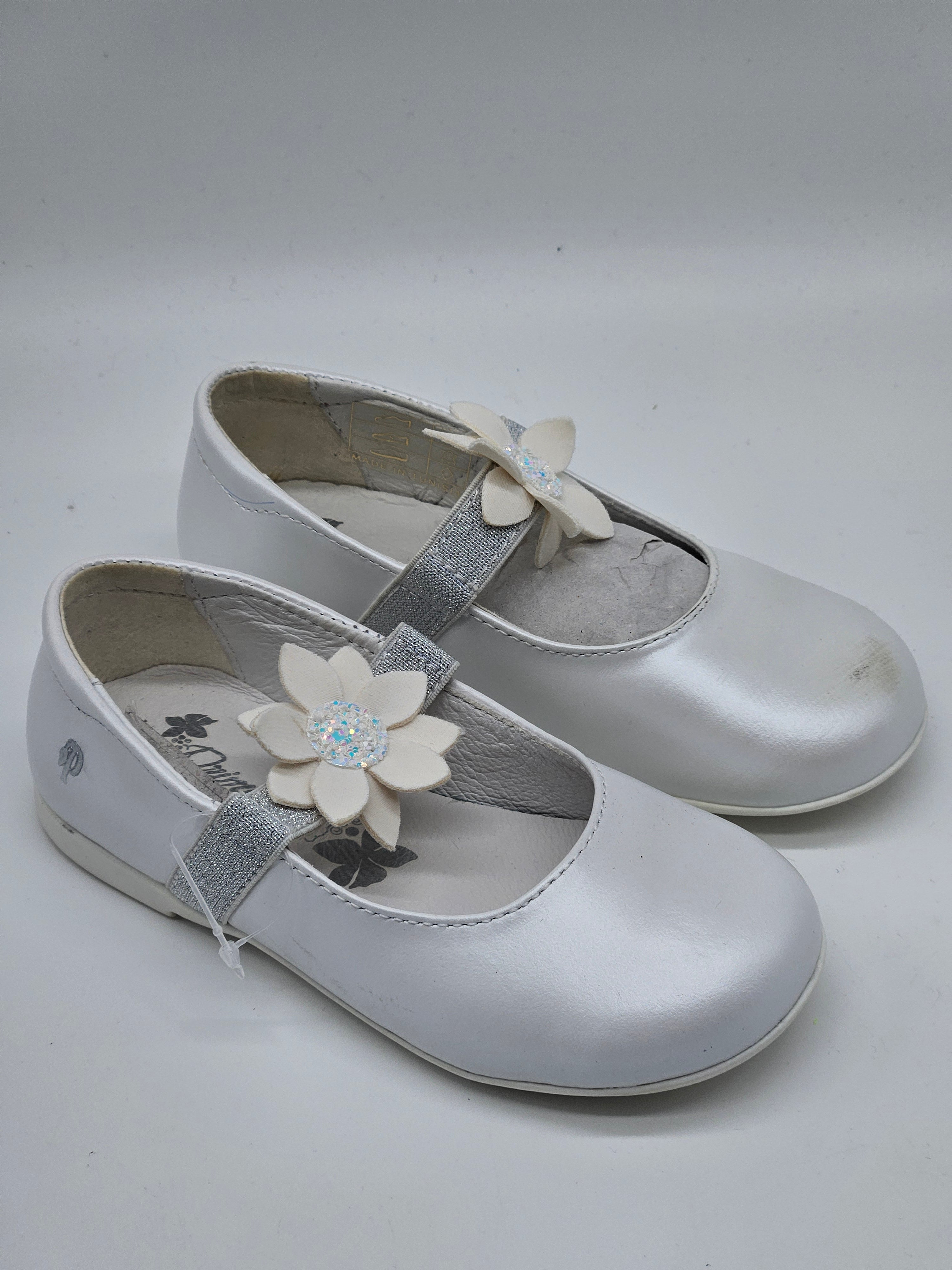Primigi Ballerinas in leichter, bequemer Schuhform mit weicher Sohle und zartem Design, ideal für Damen.