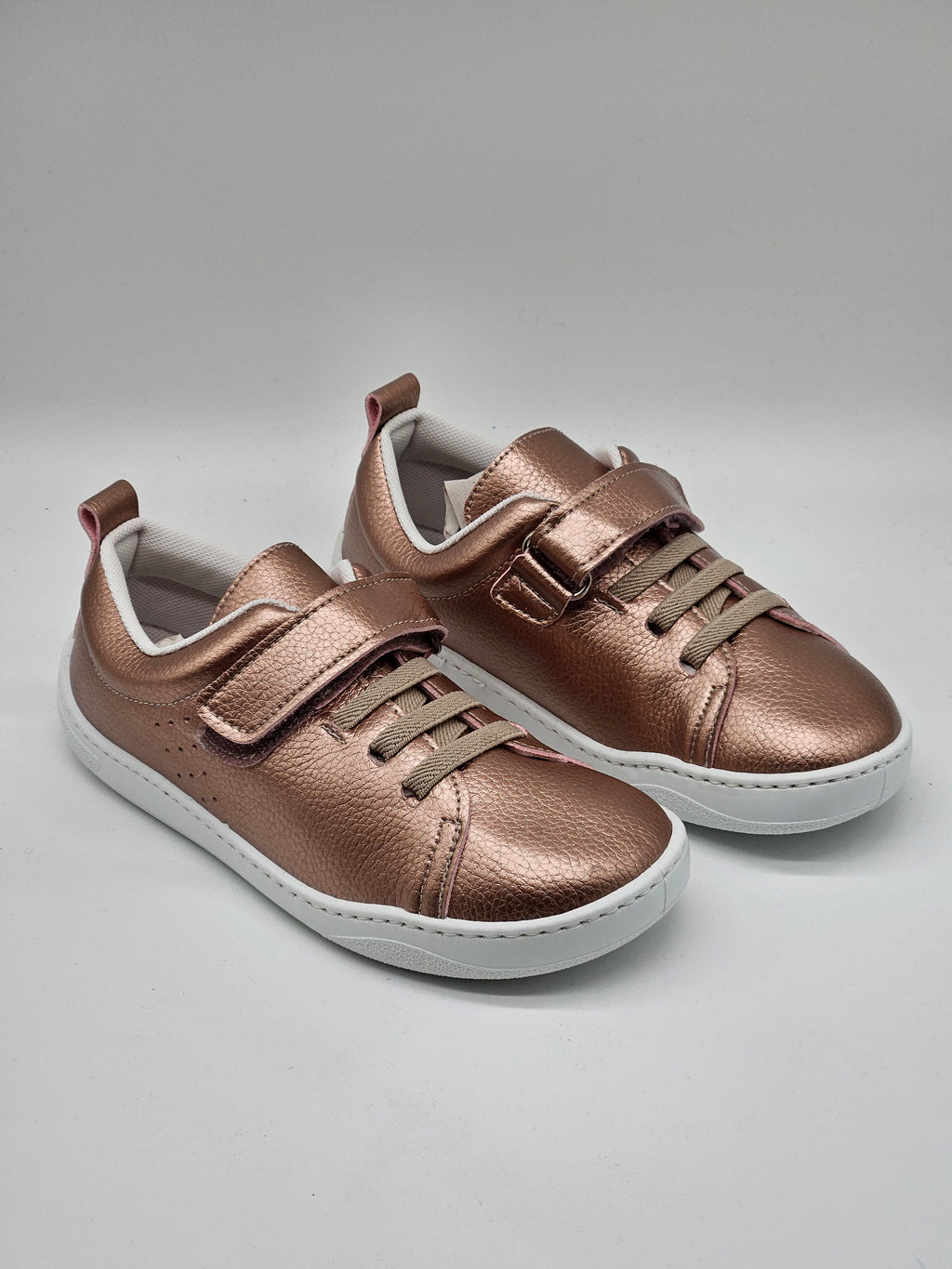 Lamino Sneaker Barfuß