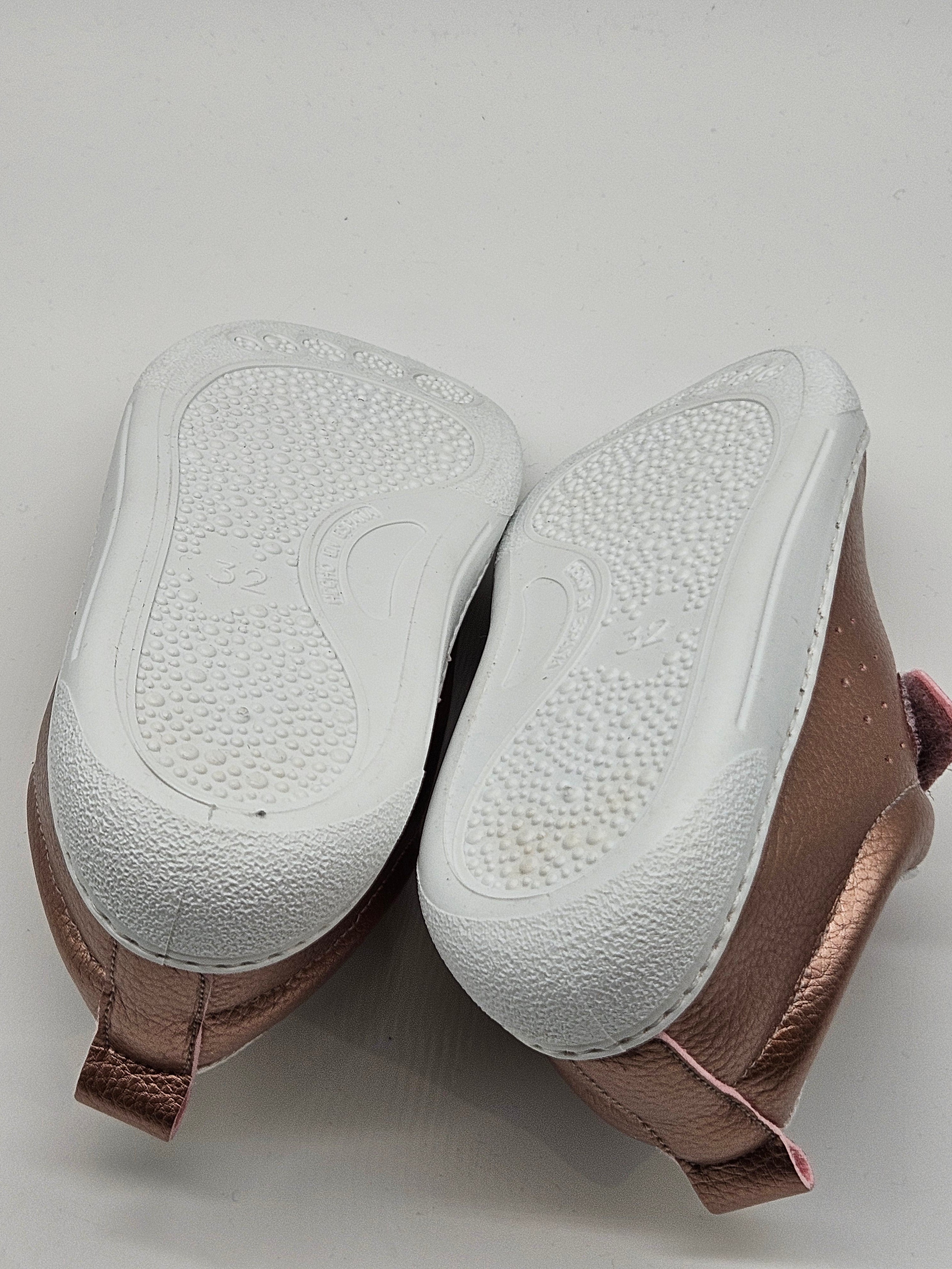 Lamino Sneaker Barfuß