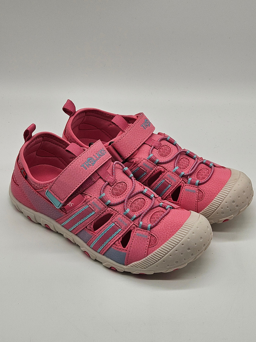 Trollkids Sandalen rosa Kinder Vorderansicht – Wichtel Outlet