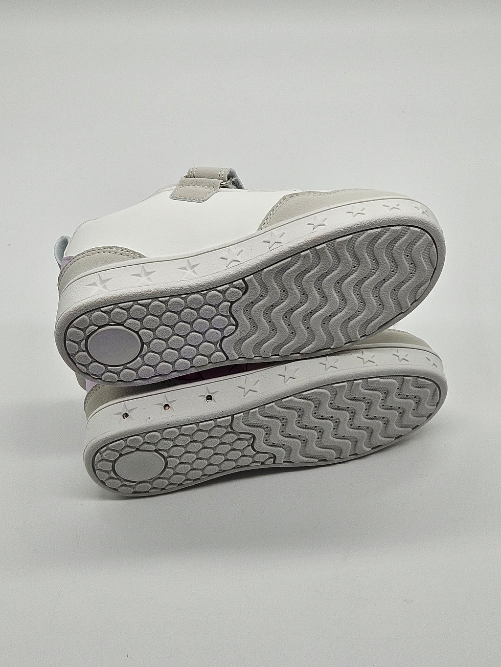 Disney Stitch Sneaker weiß Kinder Detailansicht – Wichtel Outlet