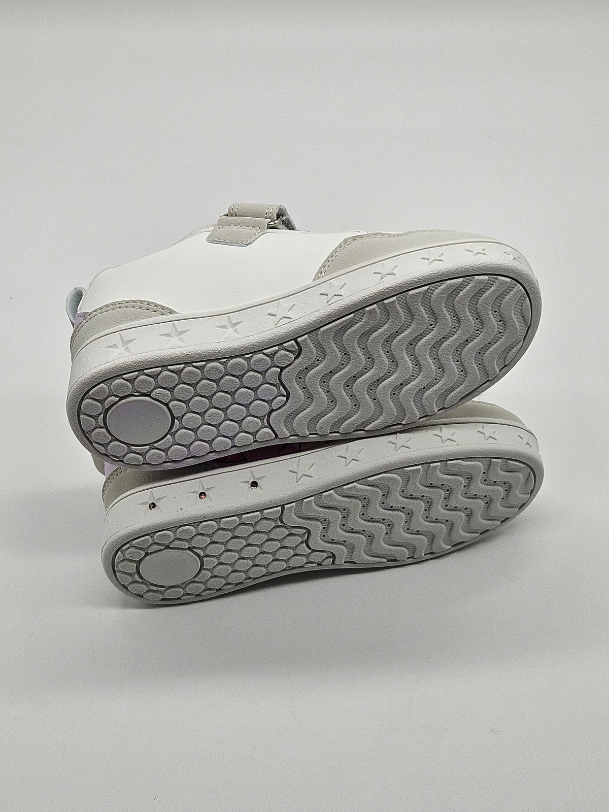 Disney Stitch Sneaker weiß Kinder Detailansicht – Wichtel Outlet