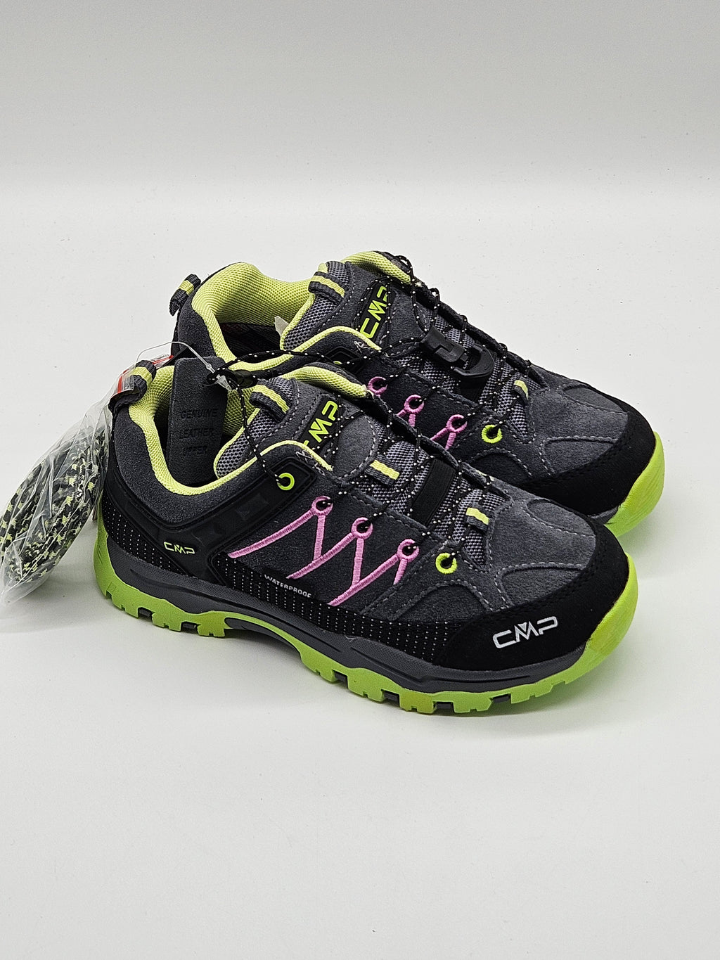 CMP Kids Rigel Low Wanderschuhe grün Jungen Gr.32 Vorderansicht – Wichtel Outlet