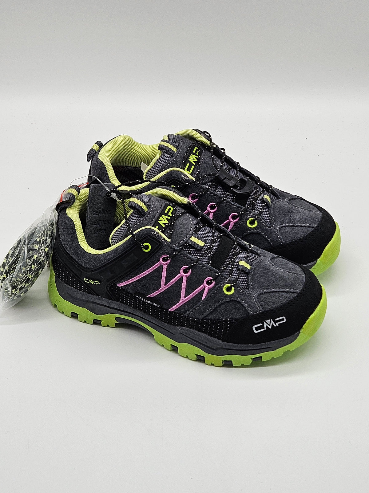 CMP Kids Rigel Low Wanderschuhe grün Jungen Gr.32 Vorderansicht – Wichtel Outlet